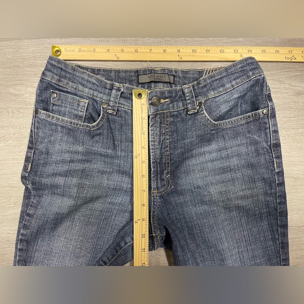 Nine West Broadway Fit Straight Leg Blue Jeans Women’s Size 10/29 - Picture 4 of 8